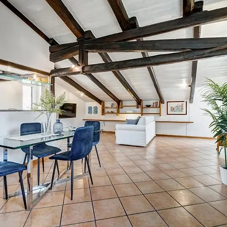 Trevi Legend Penthouse רומא