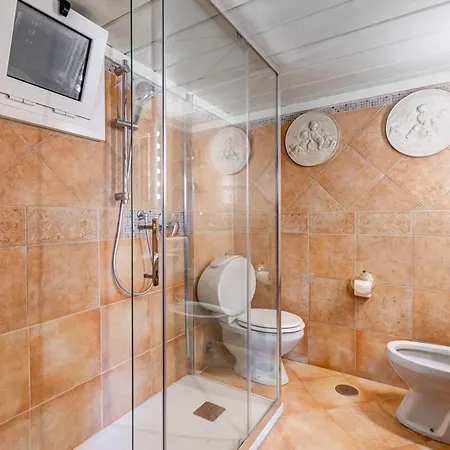 Trevi Legend Penthouse *