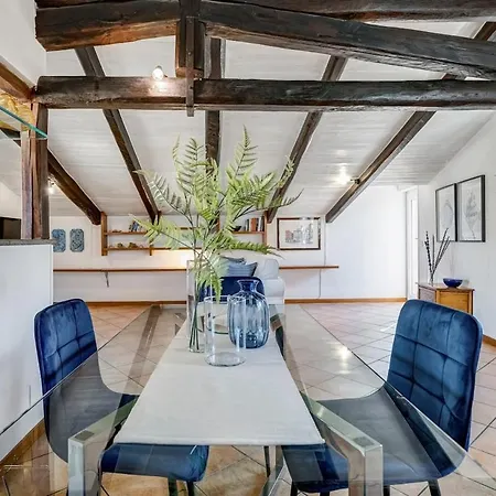 Trevi Legend Penthouse ローマ