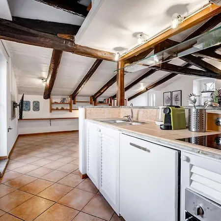 Trevi Legend Penthouse ローマ