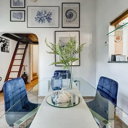 Trevi Legend Penthouse דירה *